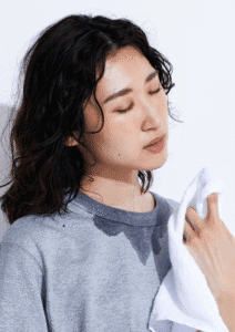 عرق کردن سر و گردن